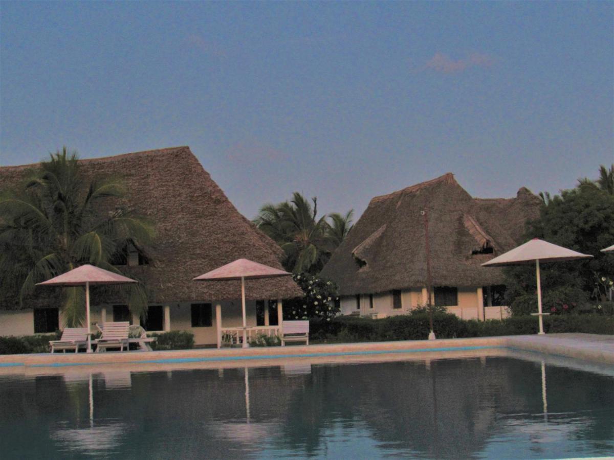 Karibuni Jeds Villas 85 & 86 Mambrui Extérieur photo